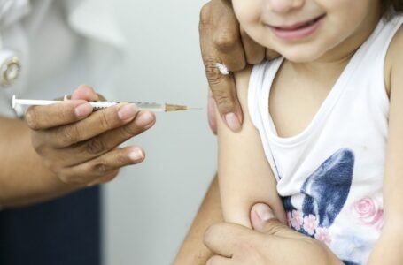 Ministério da Saúde anuncia que crianças de 6 meses a menores de 1 ano devem ser vacinadas contra o sarampo