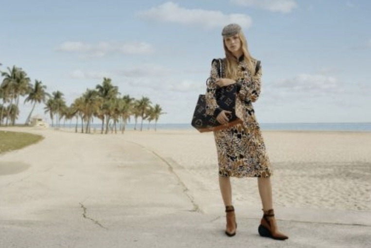 Louis Vuitton reinventa a própria logomania com animal print