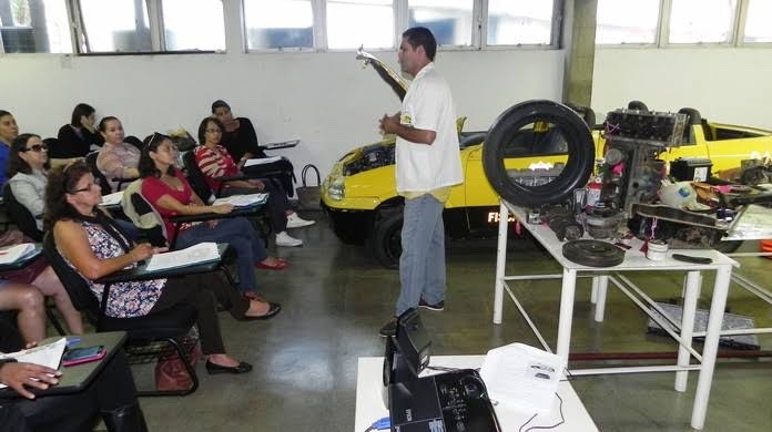 Detran oferece curso de noções de mecânica. E de graça