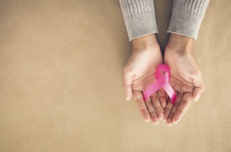 Pesquisa confirma ligação entre câncer de mama e reposição hormonal