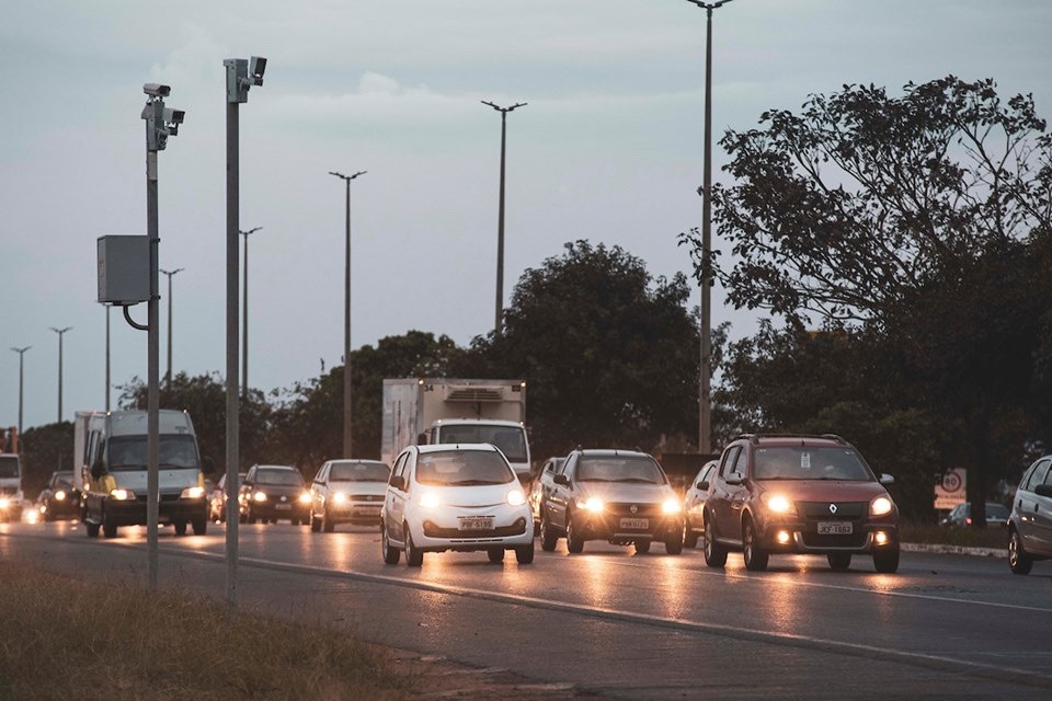 EPNB: condutores que usarem faixa exclusiva ampliada serão multados