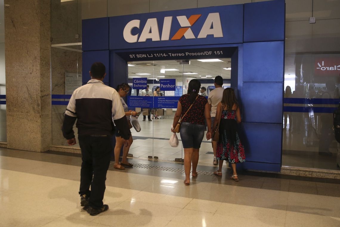 Caixa tem horário estendido hoje e amanhã para saque do FGTS