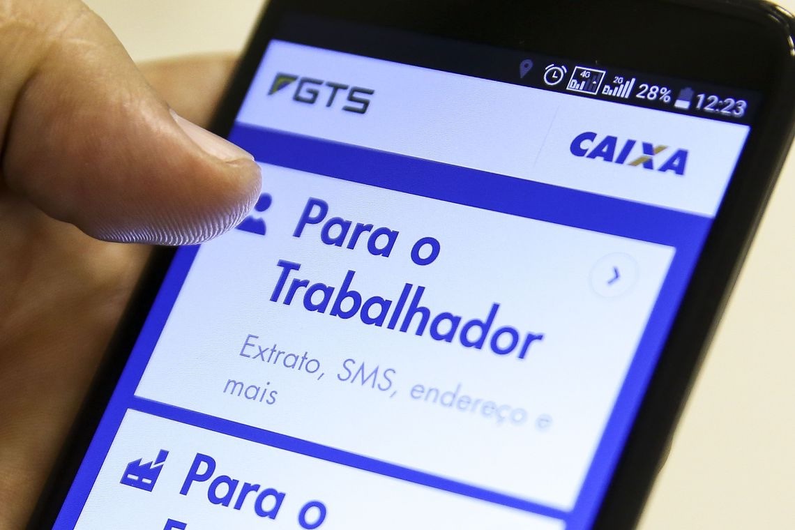 Caixa inicia pagamento de FGTS; saiba como sacar