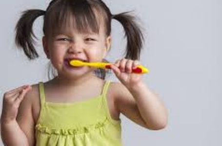 Cárie zero: dicas para prevenir problemas bucais em crianças