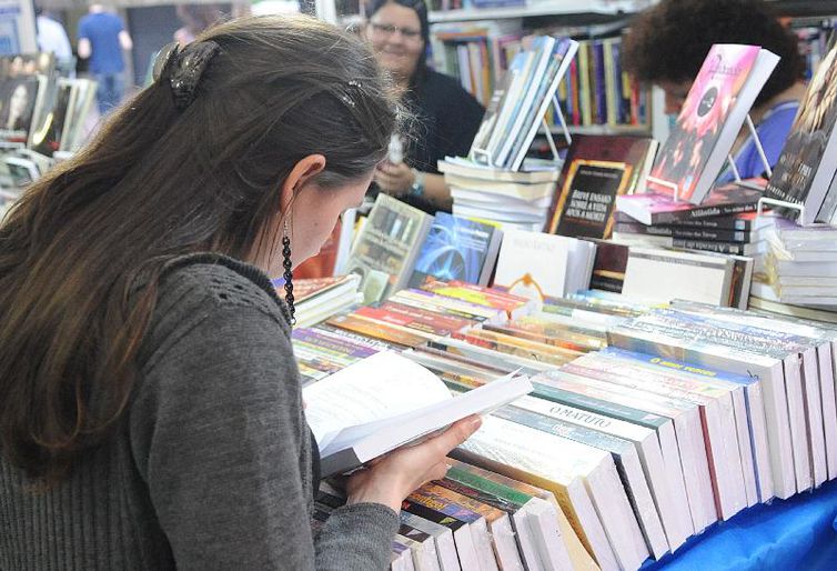 Meninas são autoras de 42 das 55 melhores redações do Enem