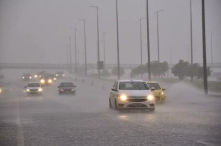 Chuva forte provoca alagamentos e falta de energia em Brasília