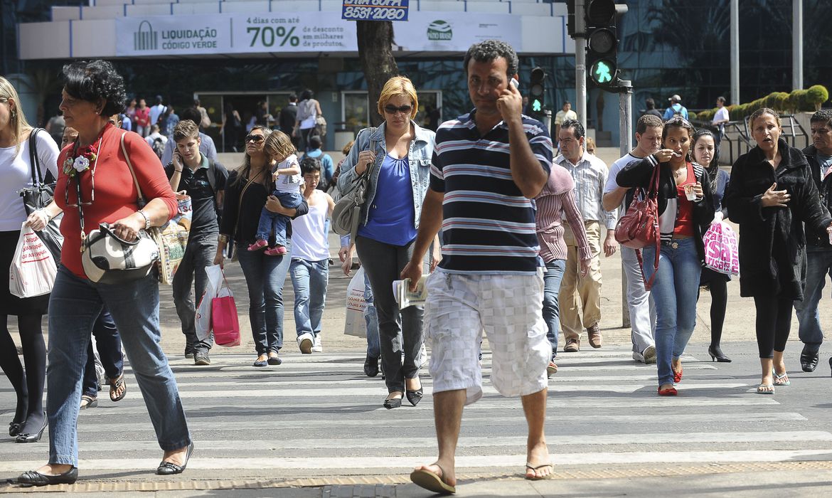 Desemprego sobe para 11,6% em fevereiro