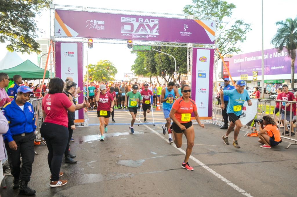 Corrida leva mais de 600 mulheres ao Pistão Sul