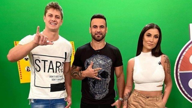 CLIMÃO PÓS-‘BBB 20’: BIANCA ANDRADE IGNORA LUCAS E HADSON EM BASTIDORES DE TV