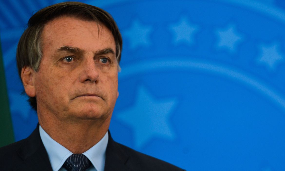 Bolsonaro sanciona lei da renda básica emergencial