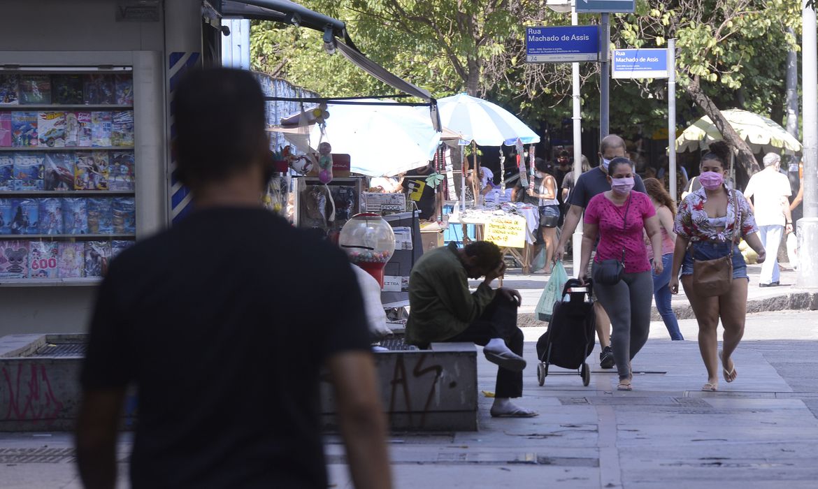 Pesquisa mostra que casos confirmados são 35% dos sintomáticos