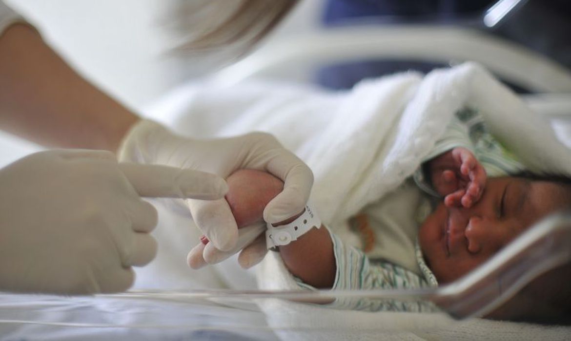 Hospital em Brasília dá atenção especial a mães na hora do parto