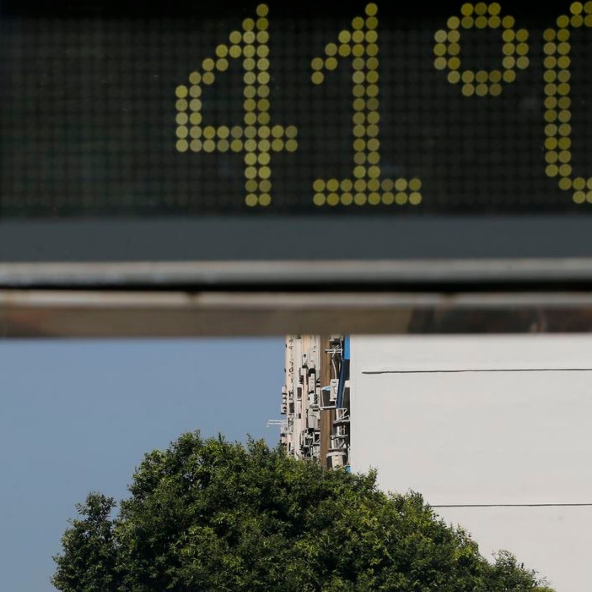 Onda de calor deve permanecer até a segunda quinzena de outubro