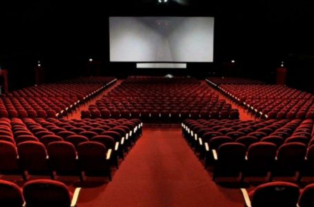 Ibaneis flexibiliza regras de distanciamento social em igrejas e cinemas