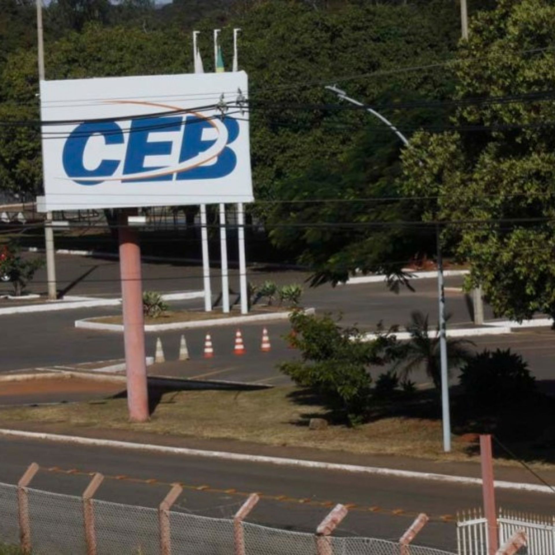 Justiça mantém privatização da CEB Distribuição