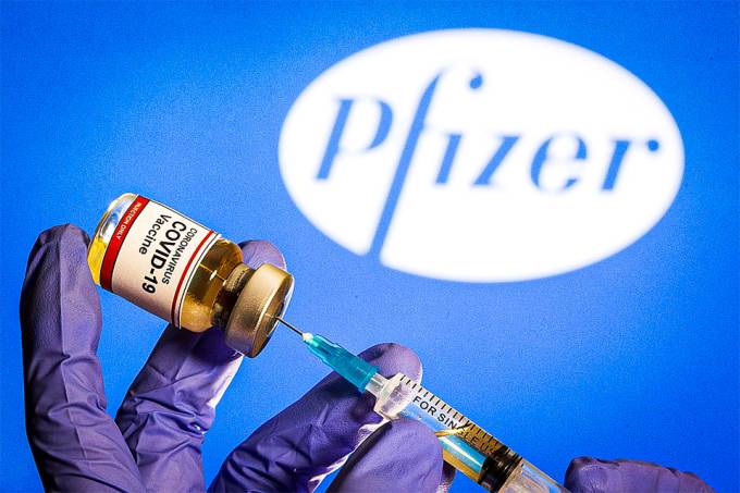 Reino Unido aprova vacina Pfizer/BioNTech contra Covid-19