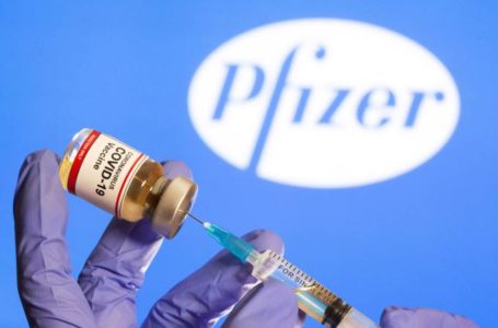 Reino Unido se prepara para receber primeiras vacinas da covid-19