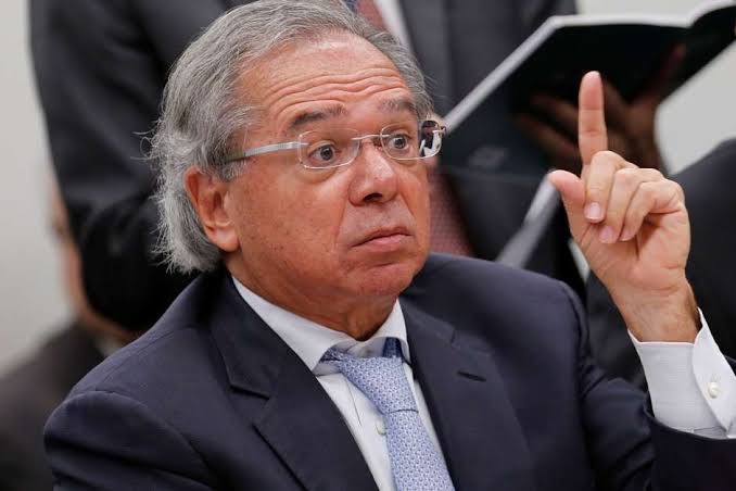 Guedes sinaliza que meta fiscal para 2021 poderá ser fixa