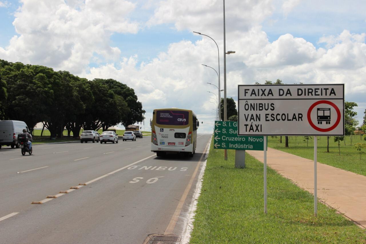 Detran inicia fiscalização na faixa exclusiva do Eixo Monumental