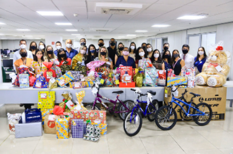 Servidores da Secretaria de Saúde fazem o Natal de 120 crianças