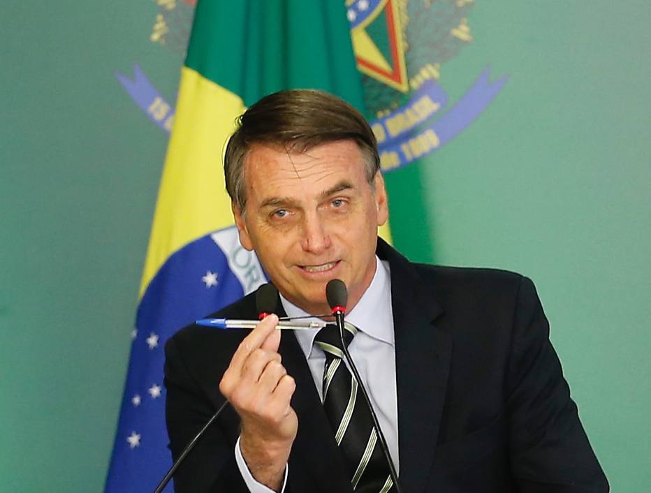 Bolsonaro diz que assina nesta 3ª MP de recursos para vacinas