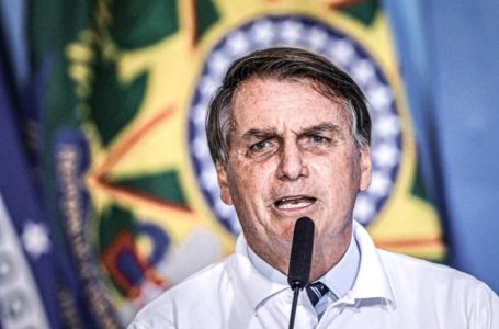 “Vamos meter o dedo na energia elétrica, que é outro problema”, diz Bolsonaro