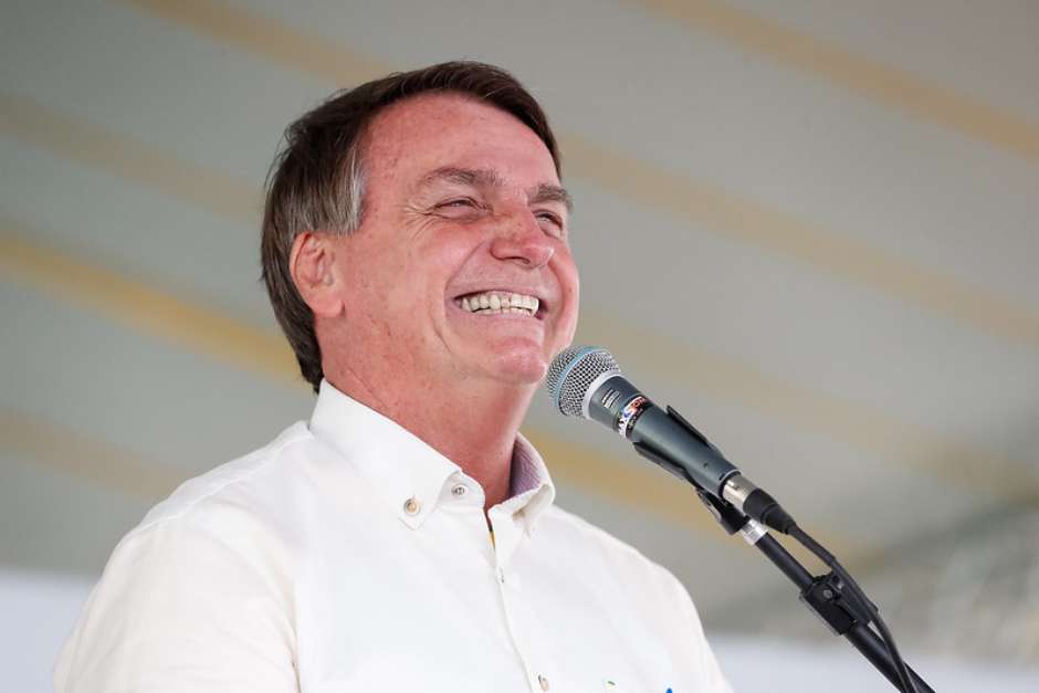 Coronavírus: Bolsonaro determina apoio extra a Estados