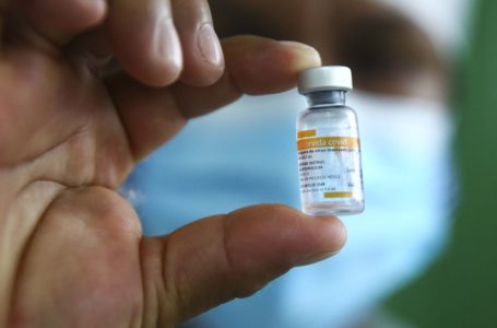 Avião da China chega a SP com insumos para 8,6 milhões de vacinas