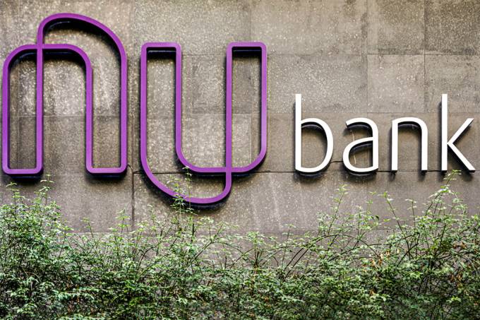 Nubank planeja contratar 3.300 mulheres para ter igualdade na liderança