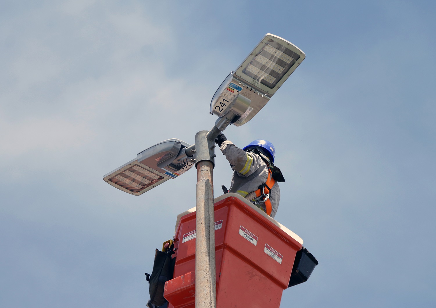 CEB fará melhorias em rede elétrica de 3 regiões nesta 2ª-feira