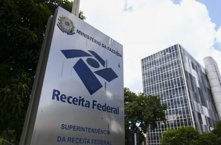 Receita Federal paga terceiro lote de restituição do IR