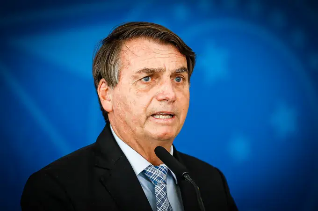 Em jantar com empresários, Bolsonaro fala sobre vacinação e reformas