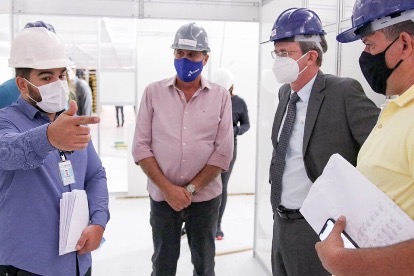 Ministério Público do DF visita obras dos hospitais de campanha