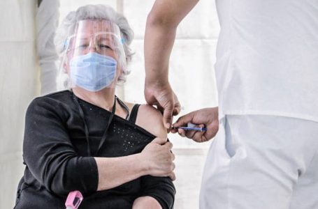 Busca por vacinas cresce 1.000% em plataforma online durante a pandemia