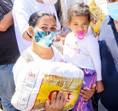 800 cestas para mães carentes de Ceilândia