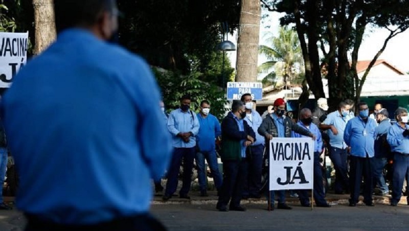 GREVE “FURA FILA”: Rodoviários cruzam os braços para exigir vacinas contra Covid