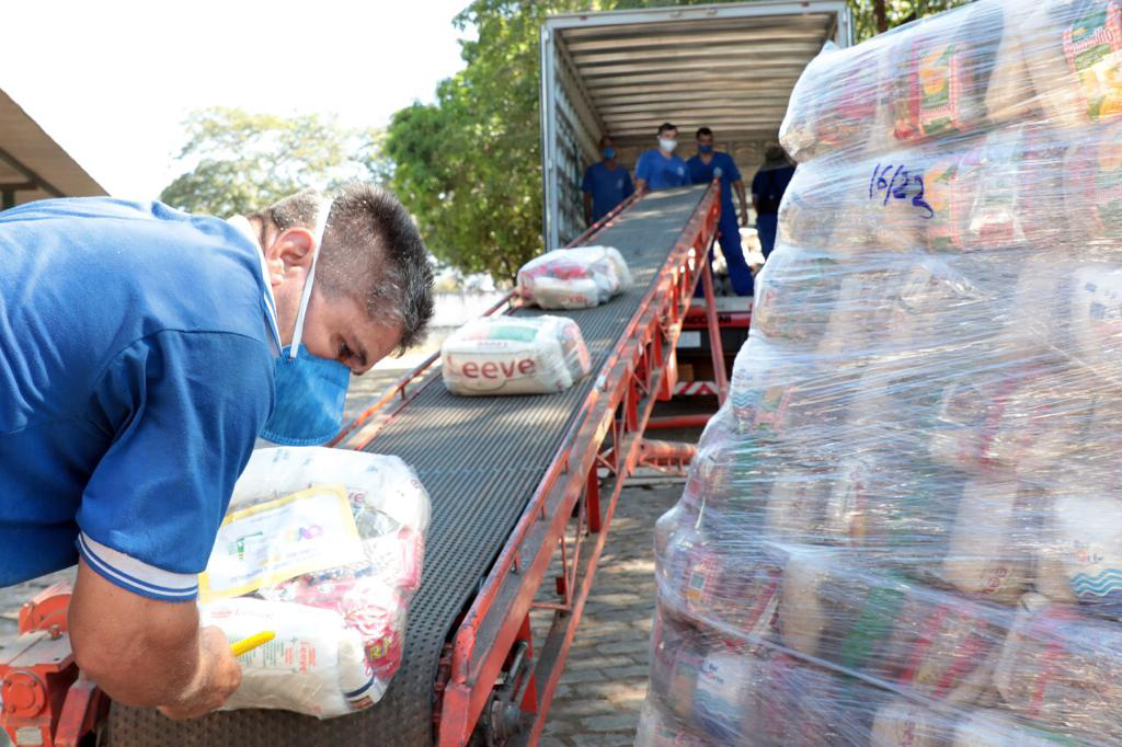 80 mil cestas básicas são distribuídas em três semanas