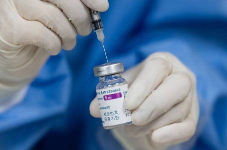 Vacinas de Oxford e Pfizer são eficazes em variante indiana, diz estudo