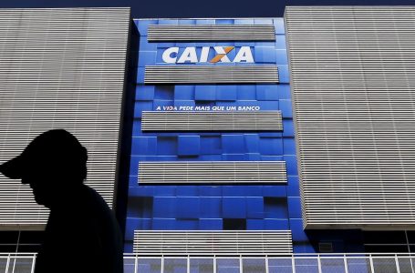 Caixa suspende operações consignadas no Auxílio Brasil