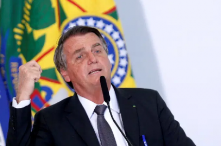 Bolsonaro diz que novo Bolsa Família terá valor médio de R$300