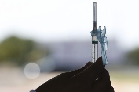 DF vacinará adolescentes de 16 anos a partir de sexta-feira