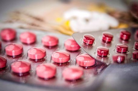 USP identifica sete remédios com potencial para tratamento da covid-19