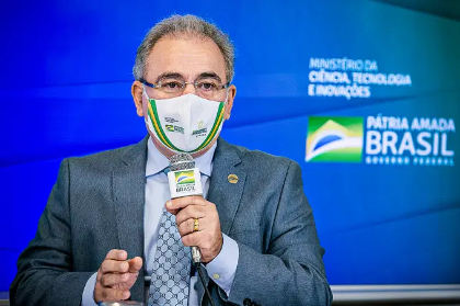 População estará imunizada contra covid até o fim do ano, diz ministro