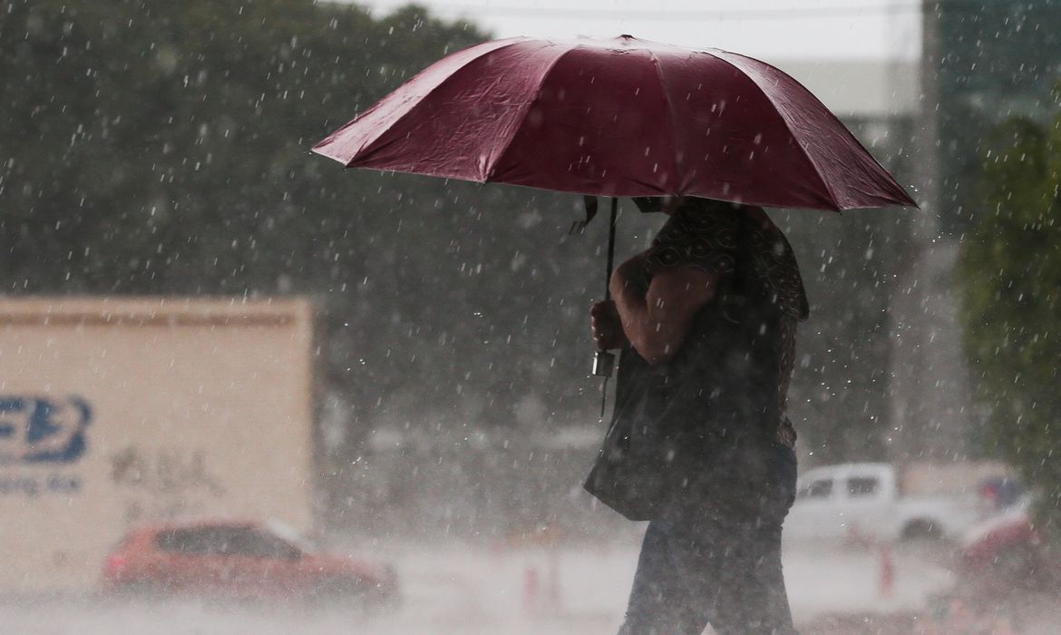 Verão deverá ser de chuva irregular em vários estados do Centro-Sul