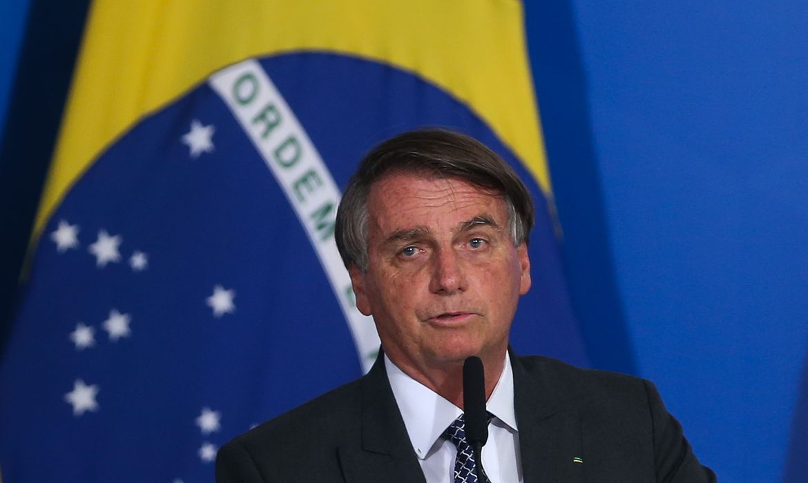 TSE julga na quinta (22) ação contra Bolsonaro que pode torná-lo inelegível por 8 anos