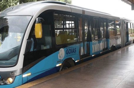 Governador Ronaldo Caiado apresenta primeiro ônibus articulado 100% elétrico