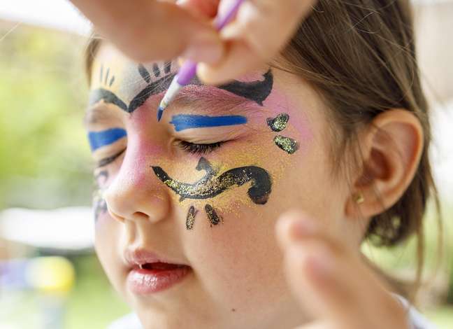 7 tutoriais de pintura facial que valem como uma fantasia para as crianças