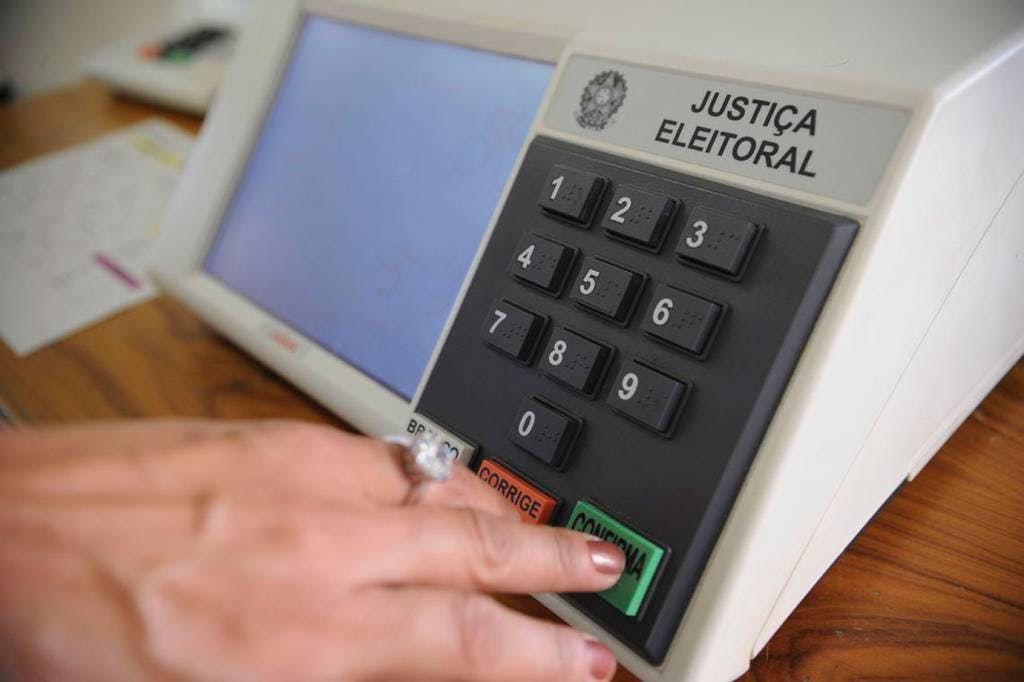 Justiça Eleitoral alerta que quem não votou no 1º turno pode e deve votar no dia 30 de outubro