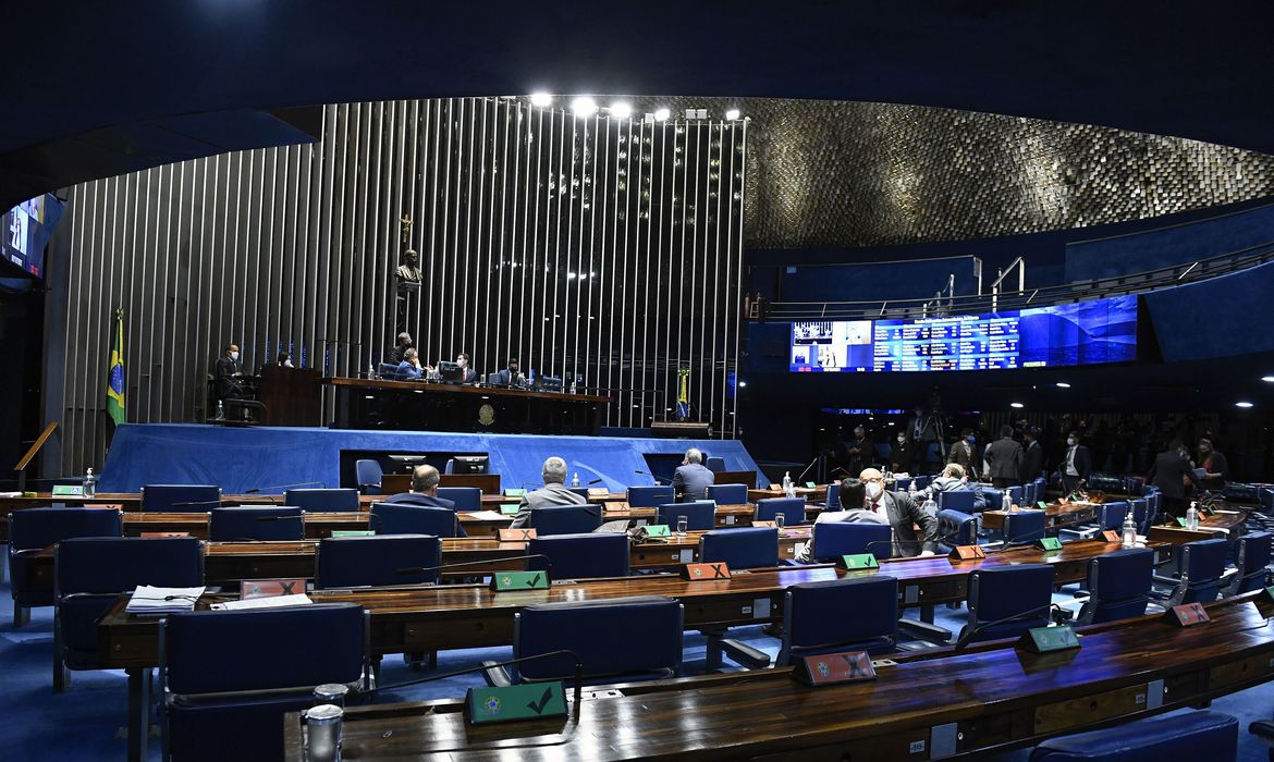 Senado aprova vários projetos voltados para mulheres