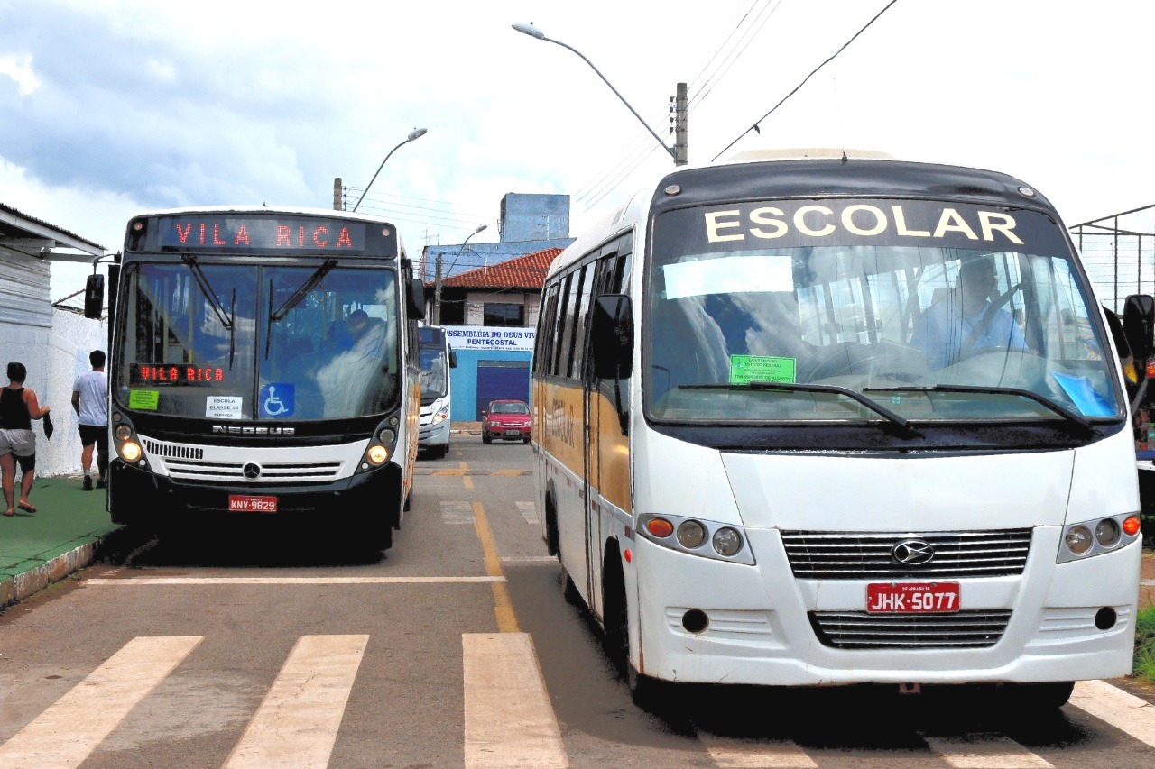 Mais 129 transportadores escolares com cadastro regularizado